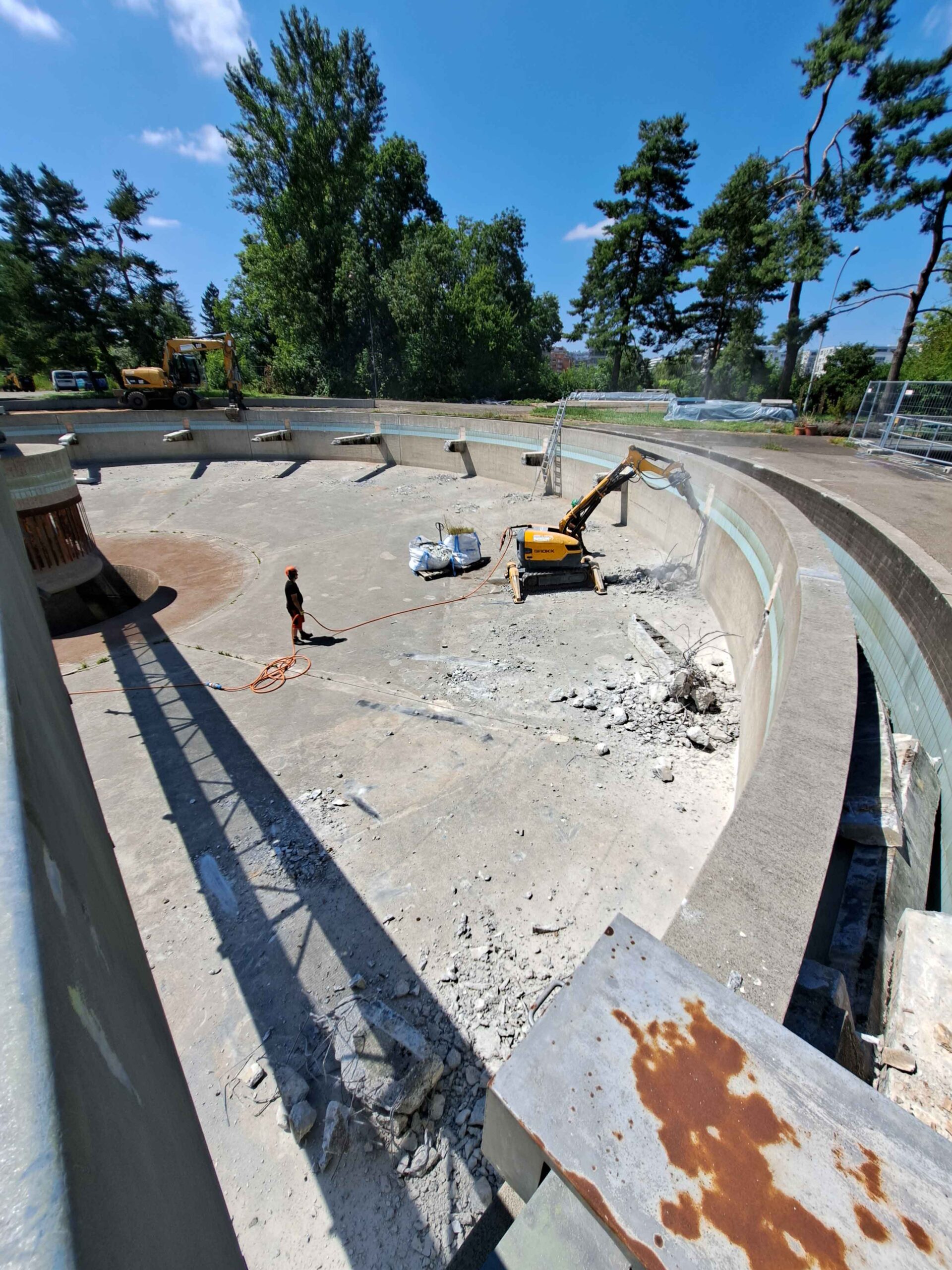 SCHWEIZ OPFIKON GRAFFLAND RONDELL UMBAU SOMMER 2024