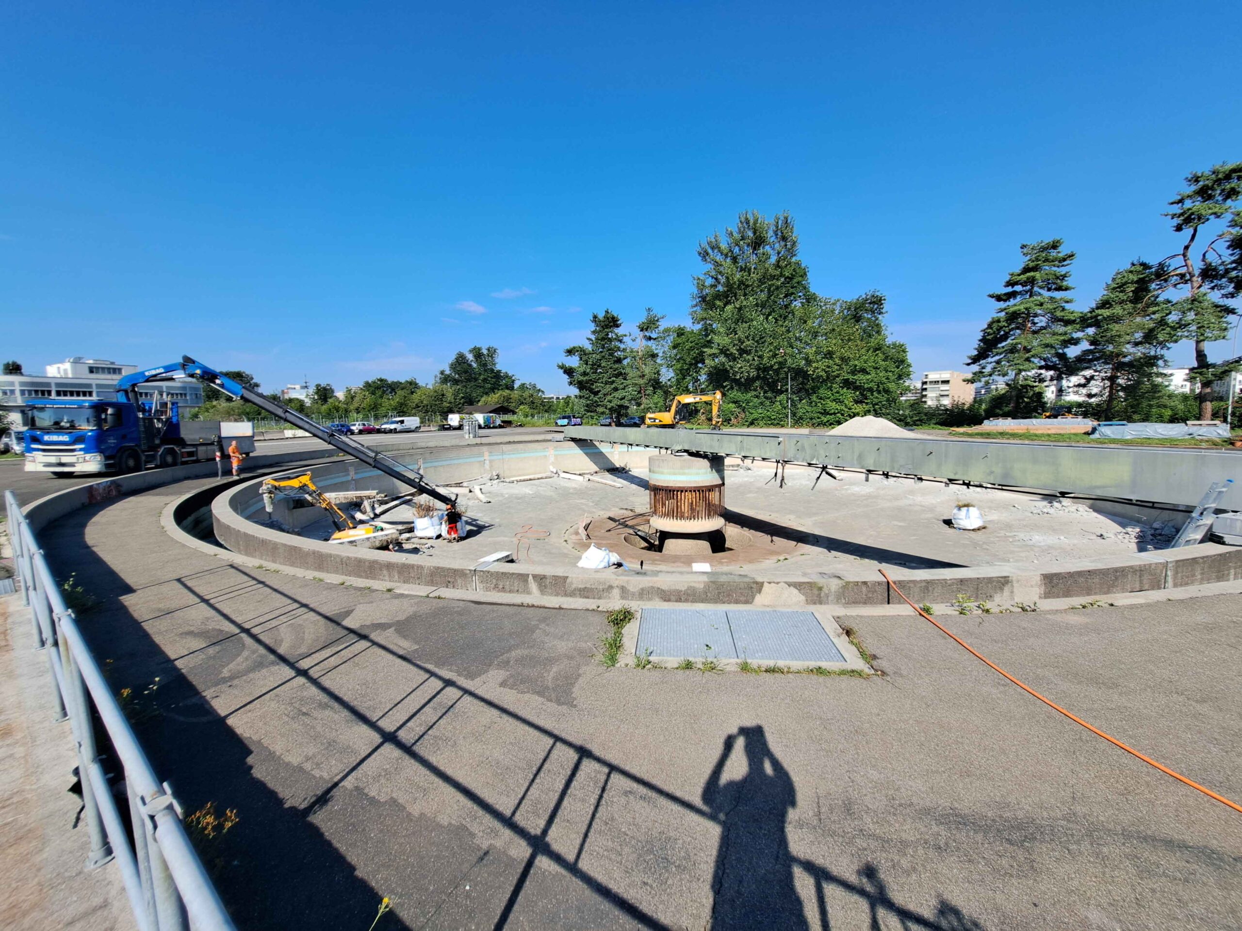 SCHWEIZ OPFIKON GRAFFLAND RONDELL UMBAU SOMMER 2024